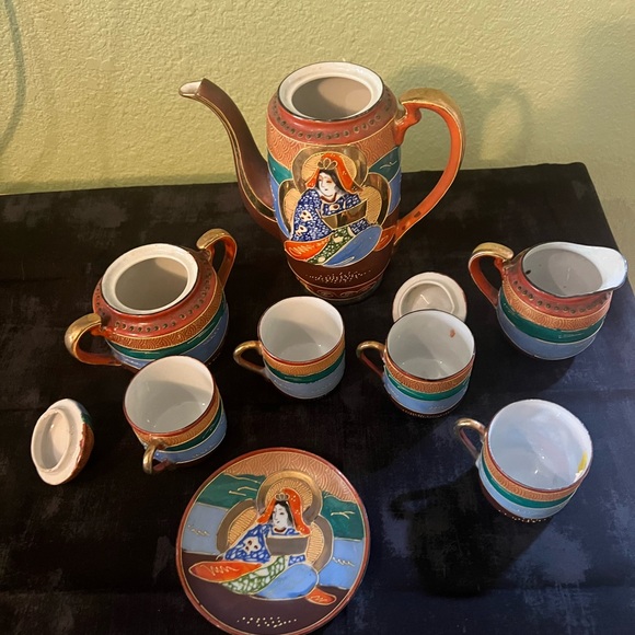 Vintage Japanese Porcelain Tea Set with Geisha Design - Picture 6 of 7